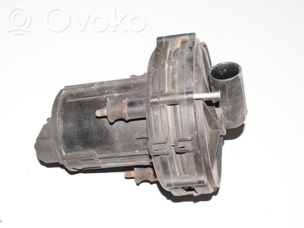 BMW X5 E53 Antrinis oro siurblys 