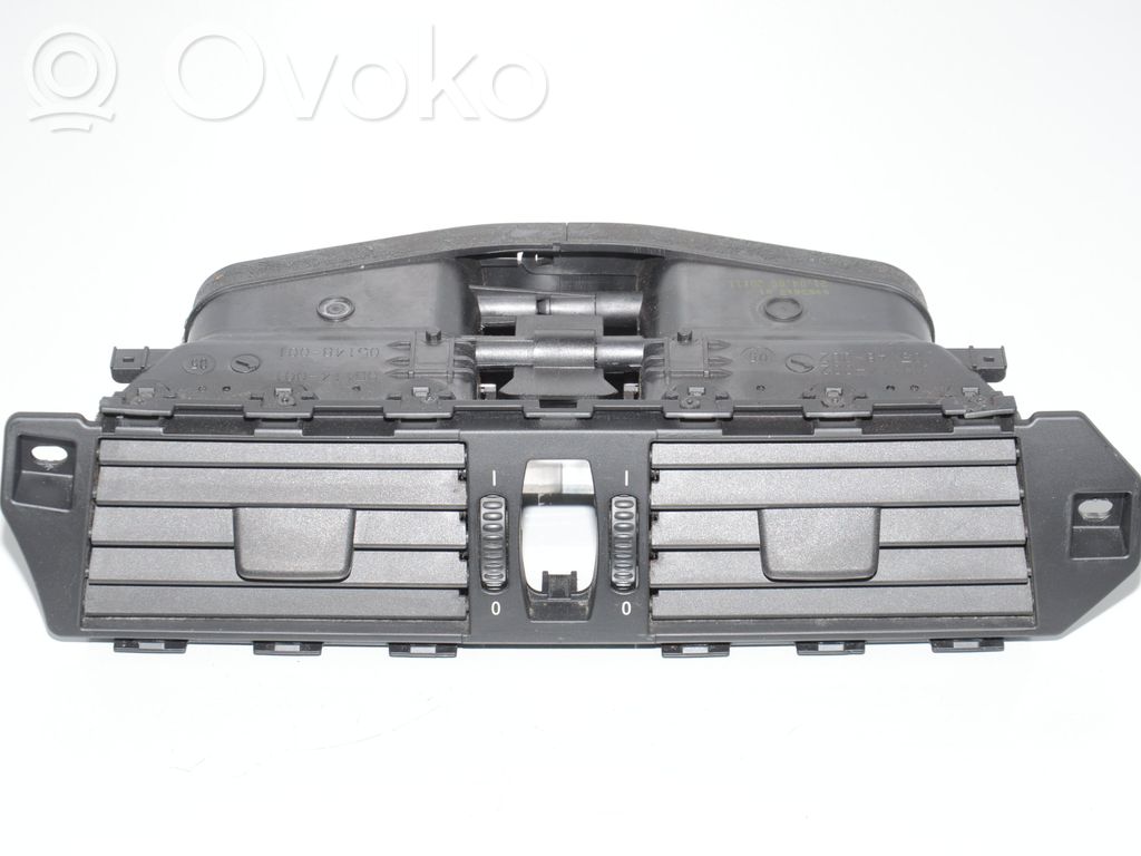 BMW 5 E60 E61 Centrinės oro grotelės 