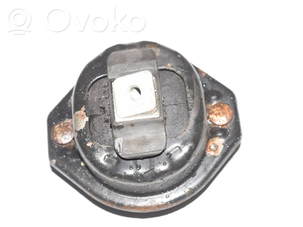 BMW 7 E65 E66 Engine mount bracket 