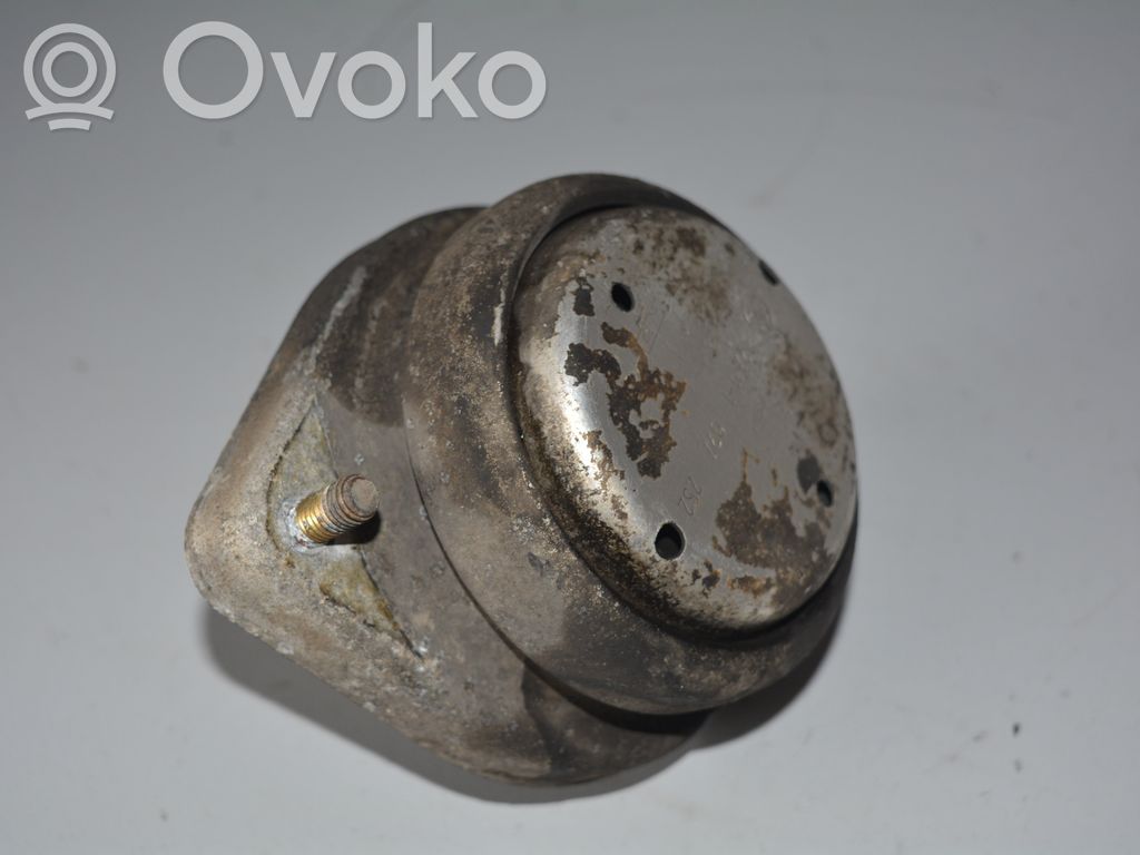 Variklio pagalvė   1097252
