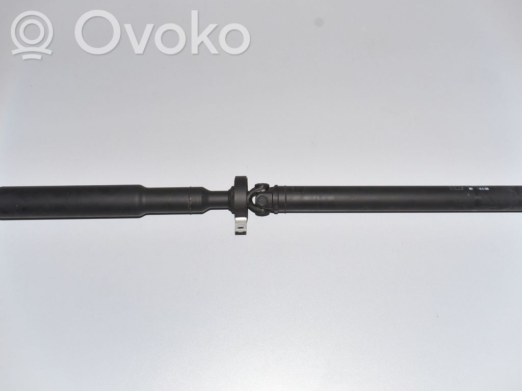 BMW 3 F30 F35 F31 Kardanas komplekte 