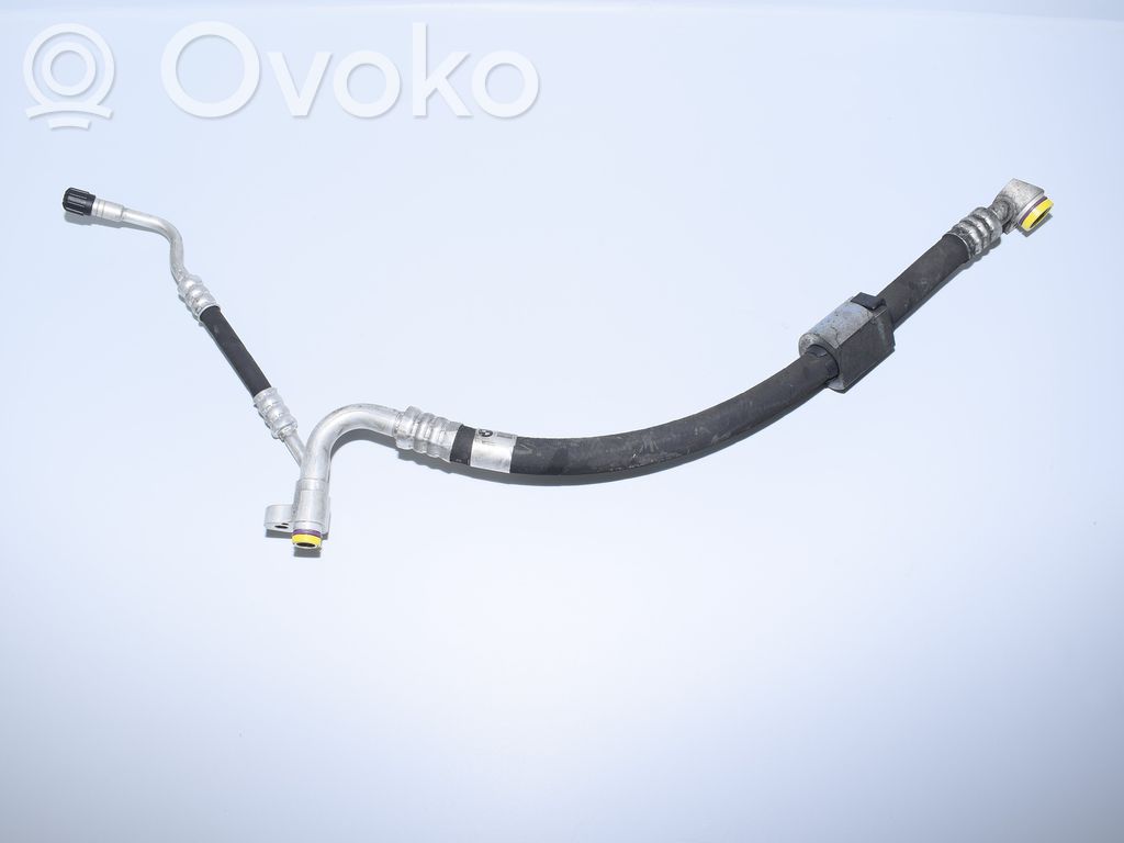 BMW 3 E92 E93 Ilmastointilaitteen putki (A/C) 