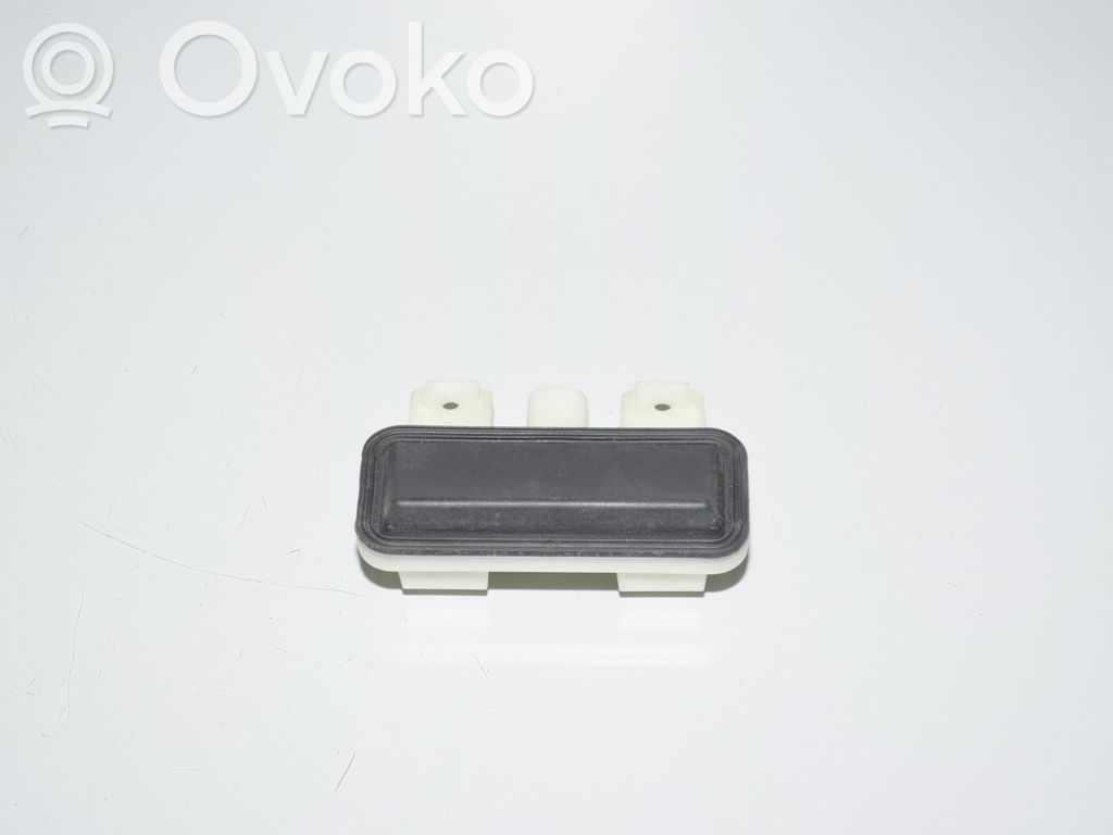 BMW i3 Tailgate/trunk/boot exterior handle 