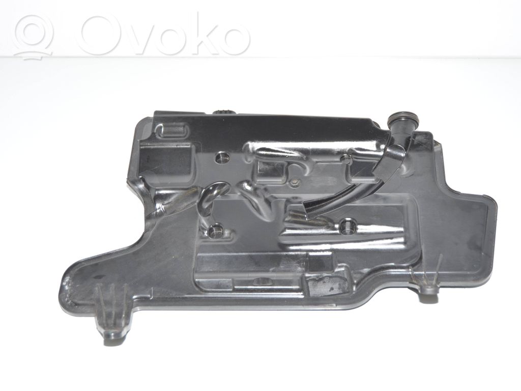 BMW 2 F46 Rezonator / Dolot powietrza 