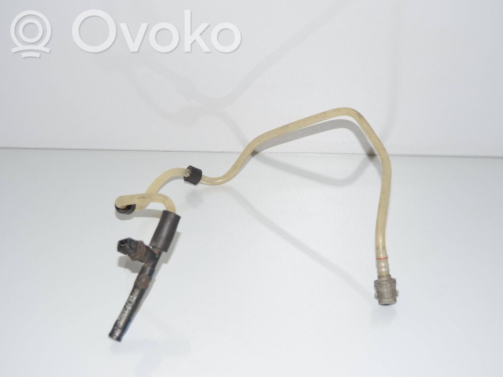 BMW 5 E60 E61 Kraftstoffleitung 