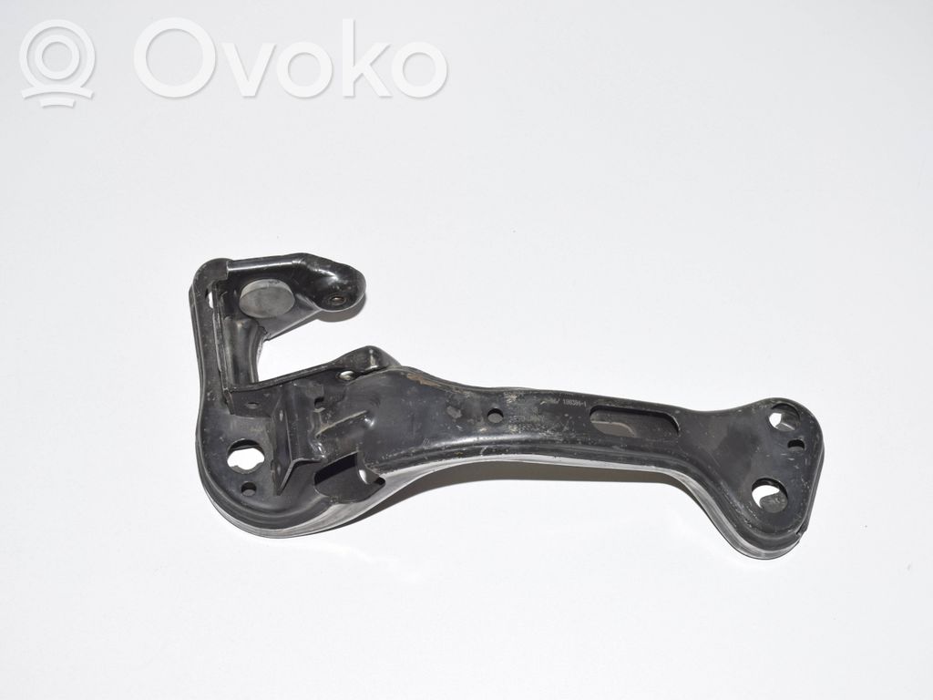 BMW X3 E83 Gearbox mounting bracket 