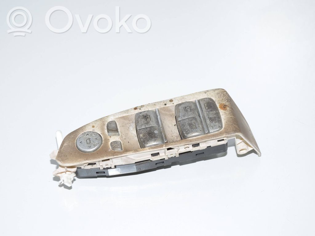 BMW 7 G11 G12 Przyciski szyb 