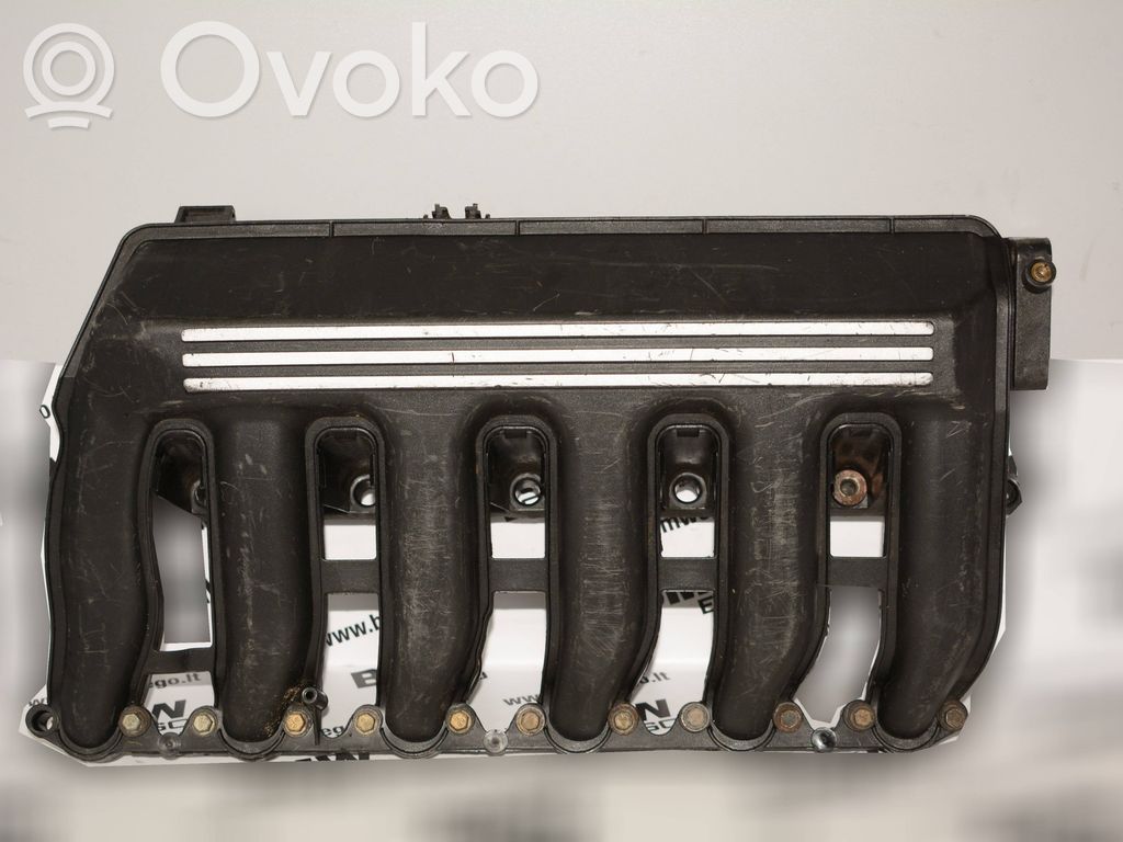 BMW 5 E39 Intake manifold 