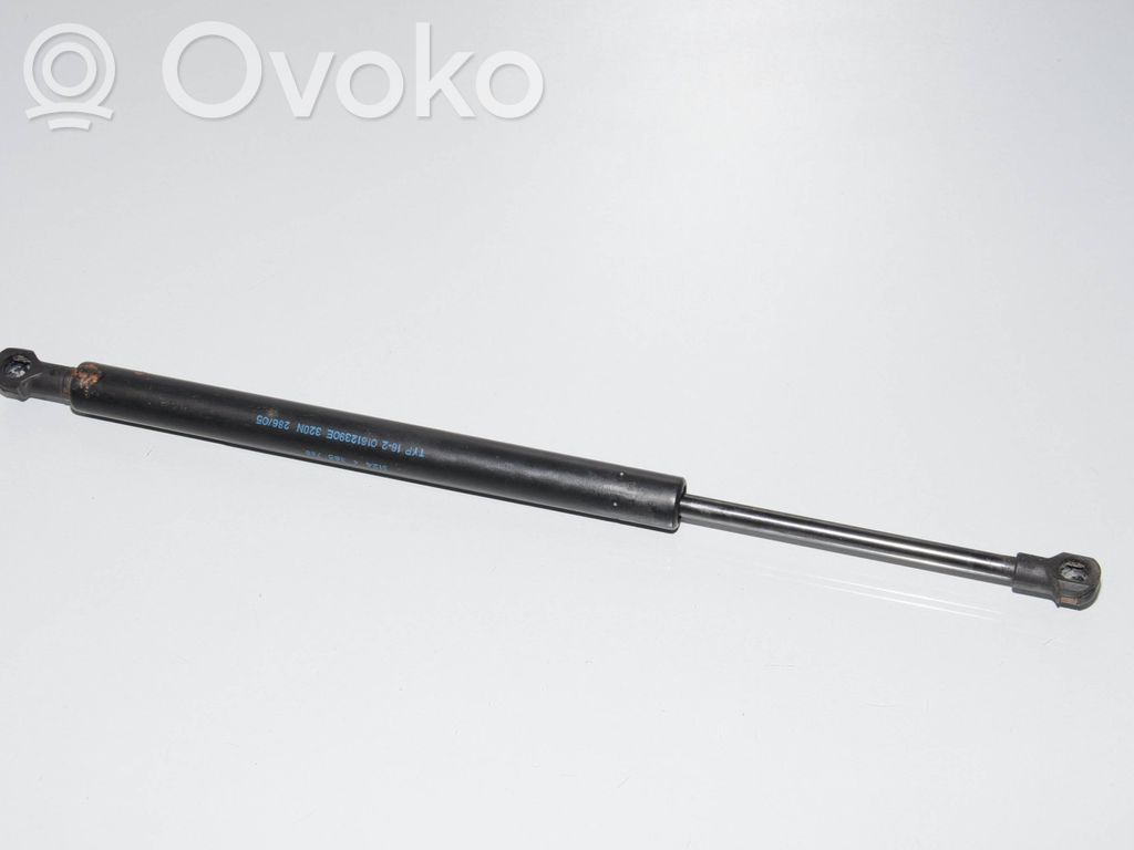 BMW 3 E90 E91 Tailgate/trunk strut/damper 