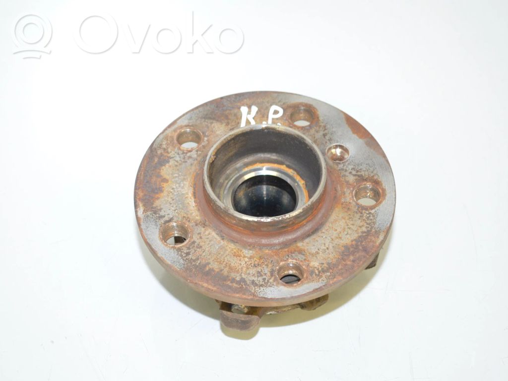 BMW 2 F46 Priekinis rato guolis 
