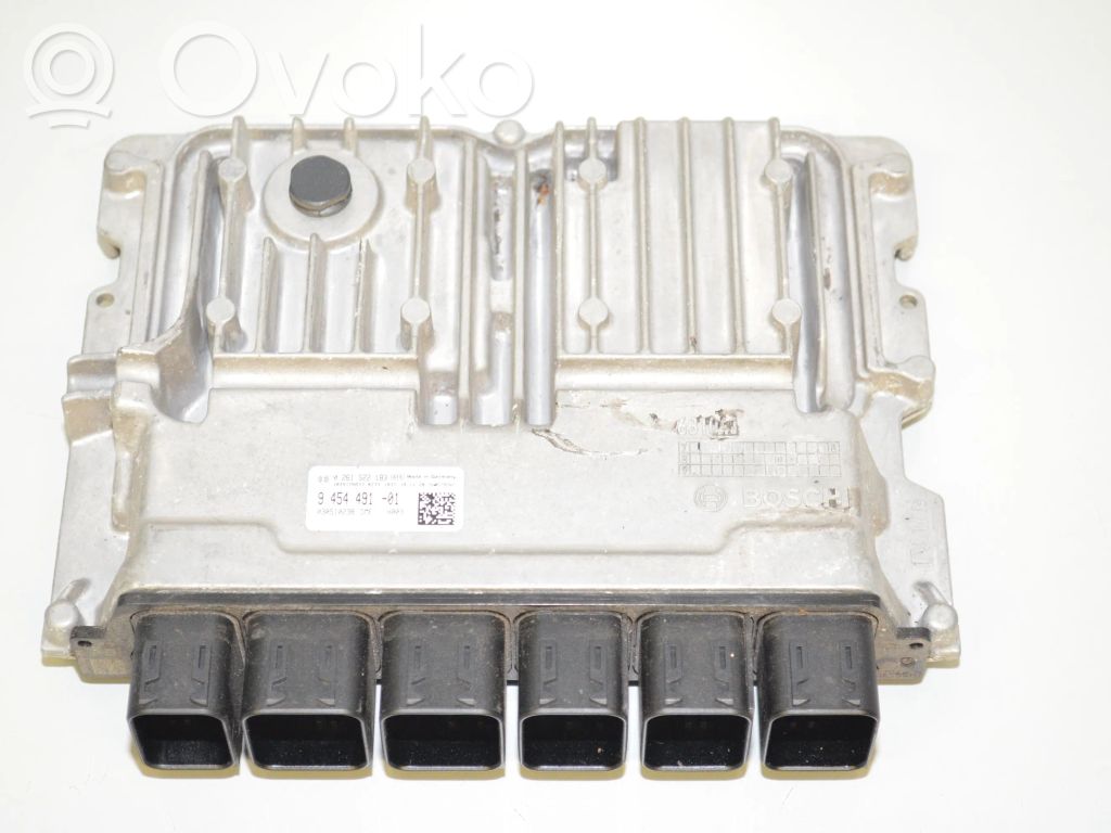 BMW 5 G30 G31 G38 Engine control unit/module 