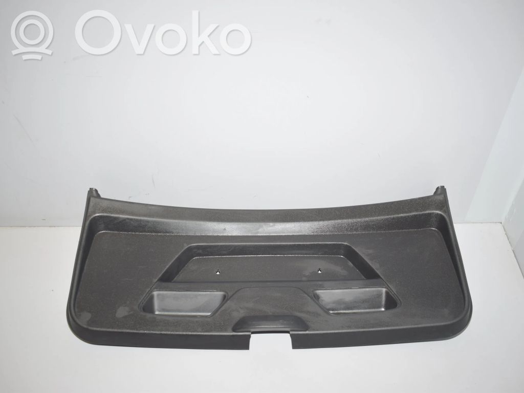 BMW i3 Tailgate trim 