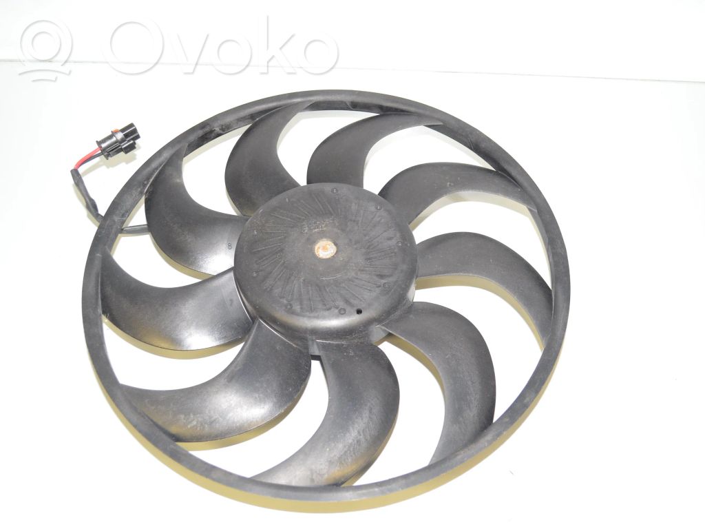 BMW 2 F22 F23 Elektrisks radiatoru ventilators 