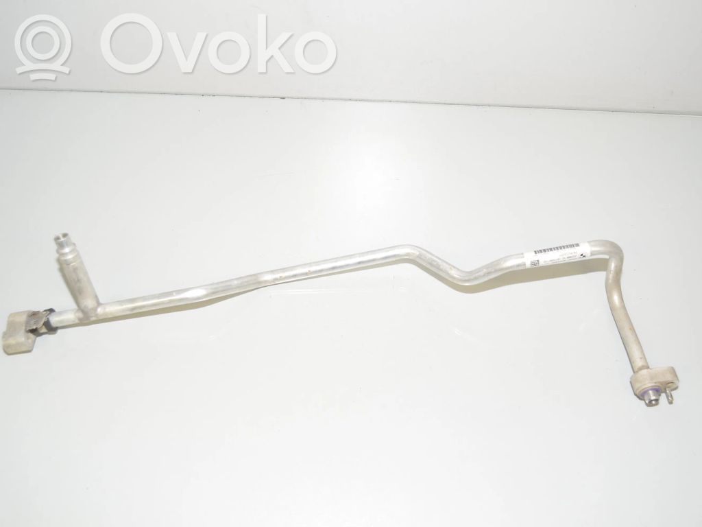 BMW i3 Ilmastointilaitteen putki (A/C) 