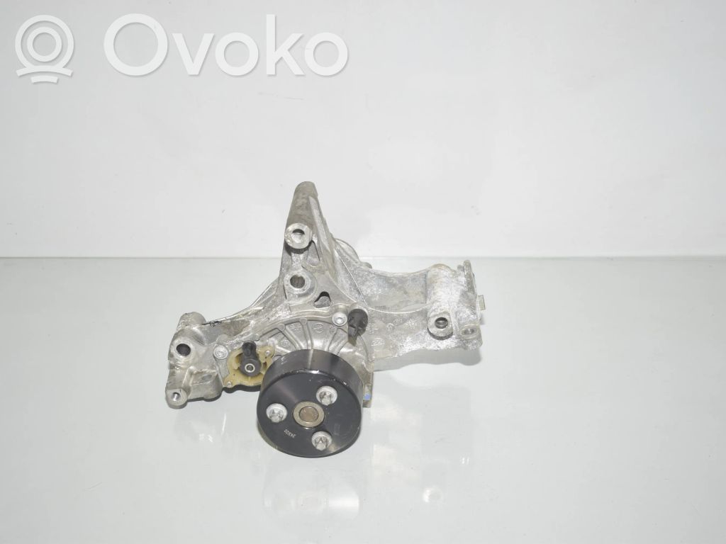 BMW 3 G20 G21 Vesipumppu 