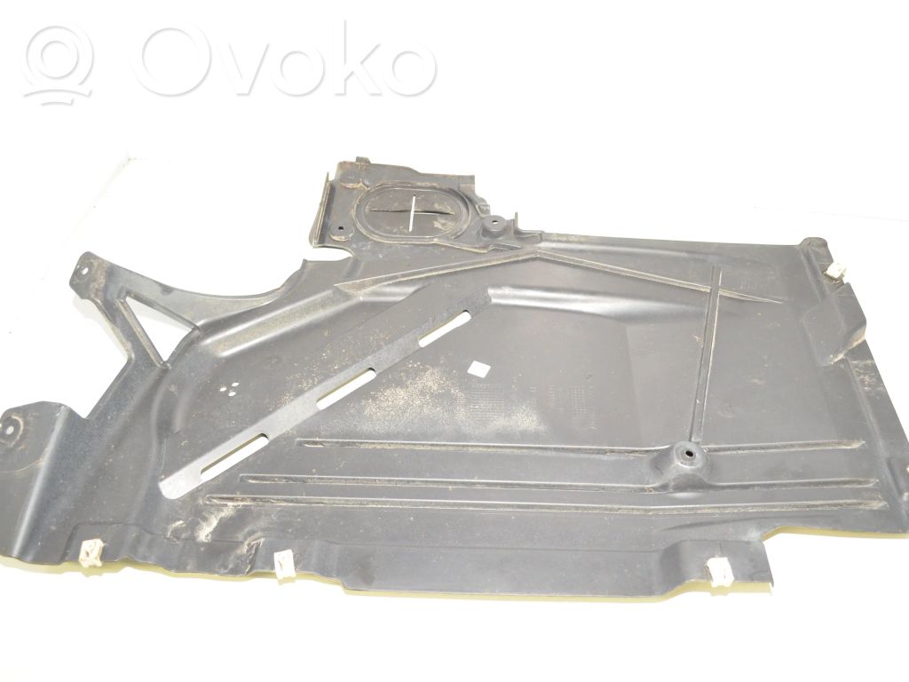 BMW 2 F46 Osłona boczna podwozia 