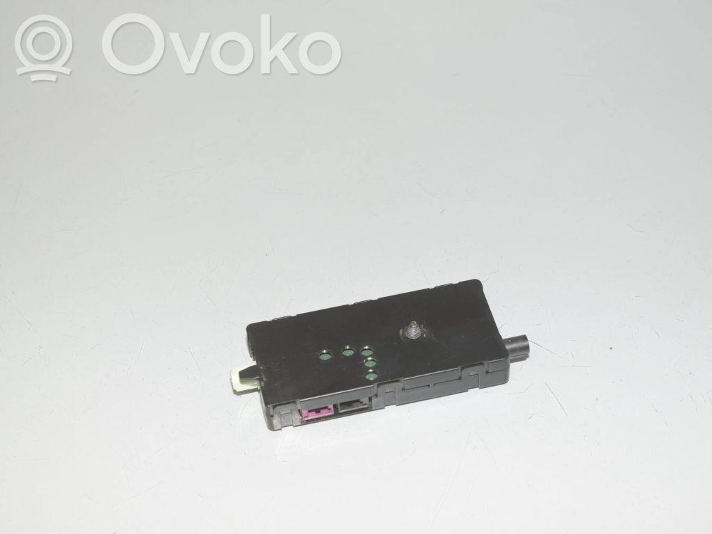 BMW X5 G05 Antenos stiprintuvas 