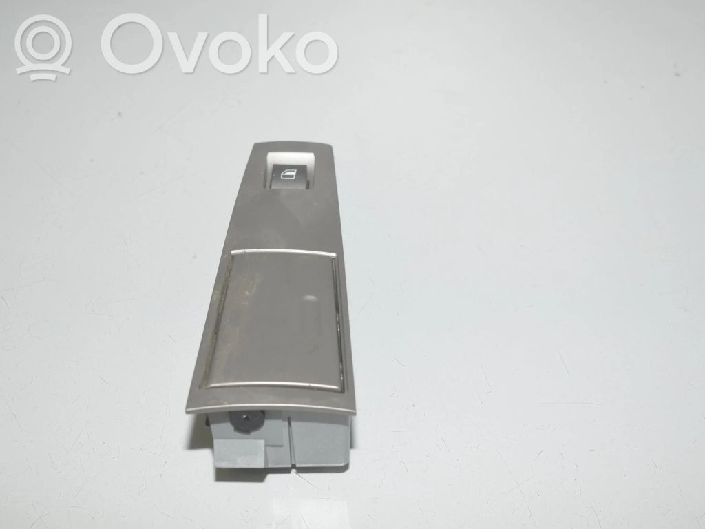Electric window control switch   7024489,51427024489,8379597,61318379597