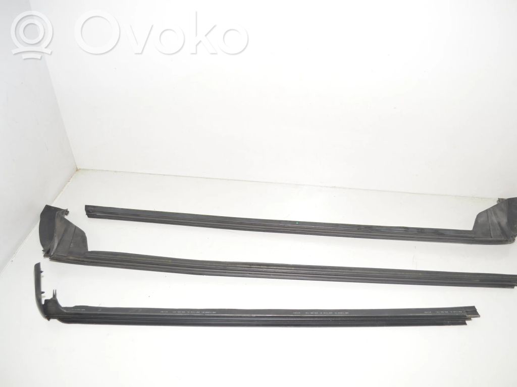 BMW 3 E92 E93 Priekinė apdailos juosta 