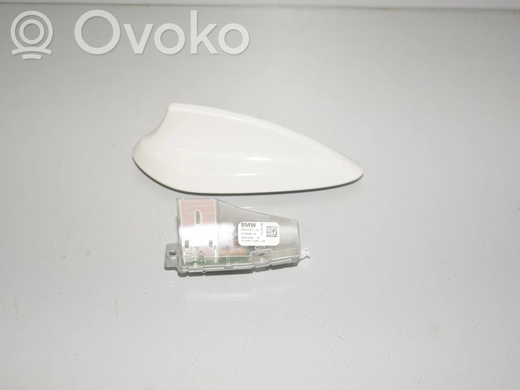BMW 2 F46 Stogo (GPS) antenos dangtelis 