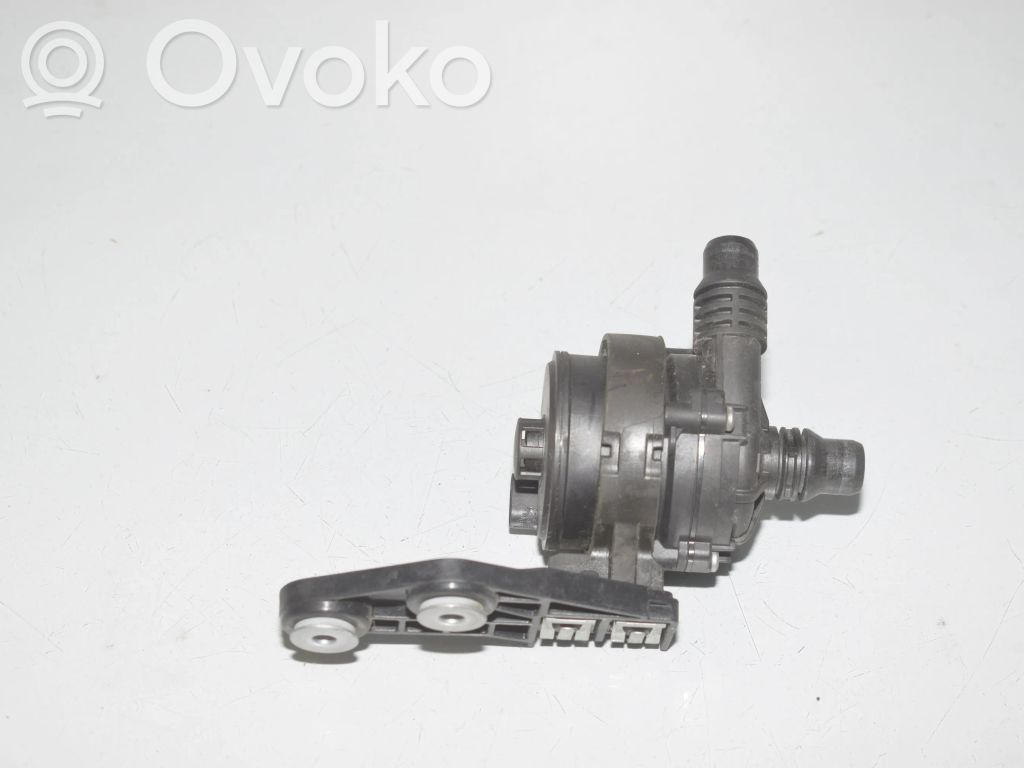 BMW 5 G30 G31 G38 Pompa cyrkulacji / obiegu wody 