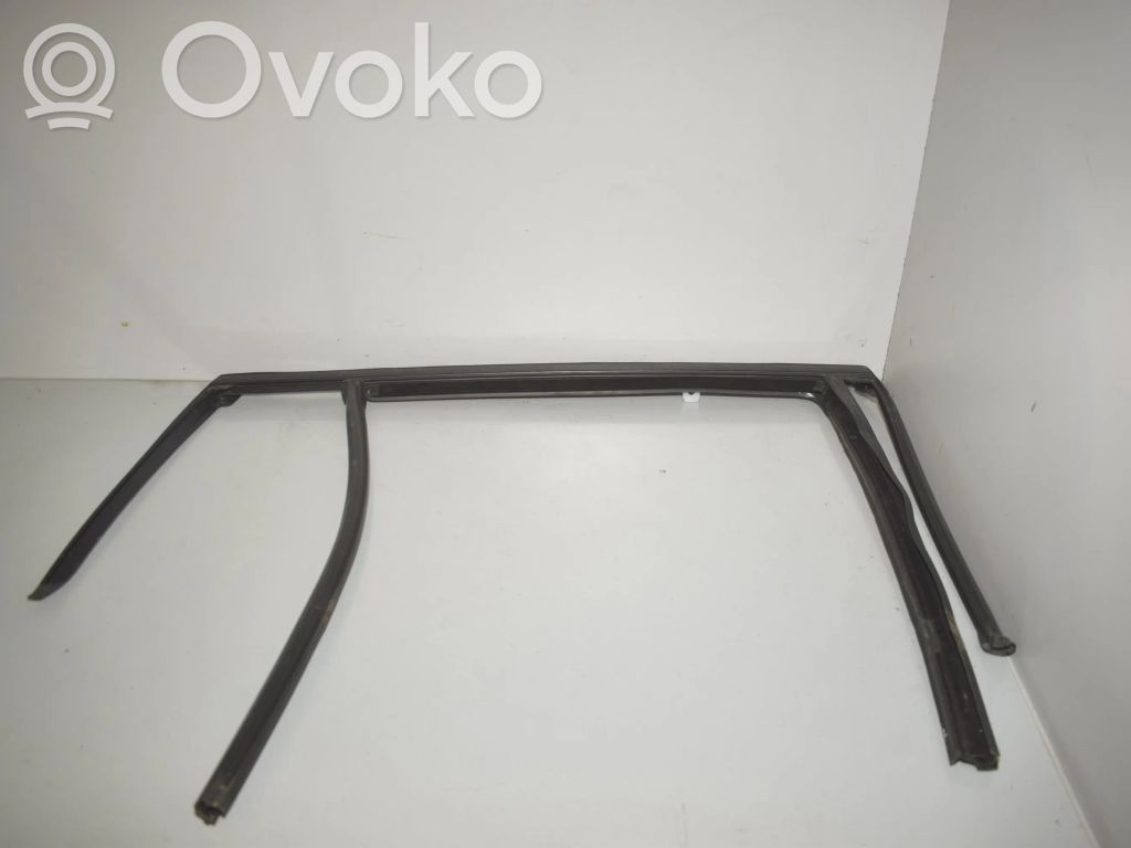 BMW 3 G20 G21 Listwa / Uszczelka szyby drzwi tylnych 