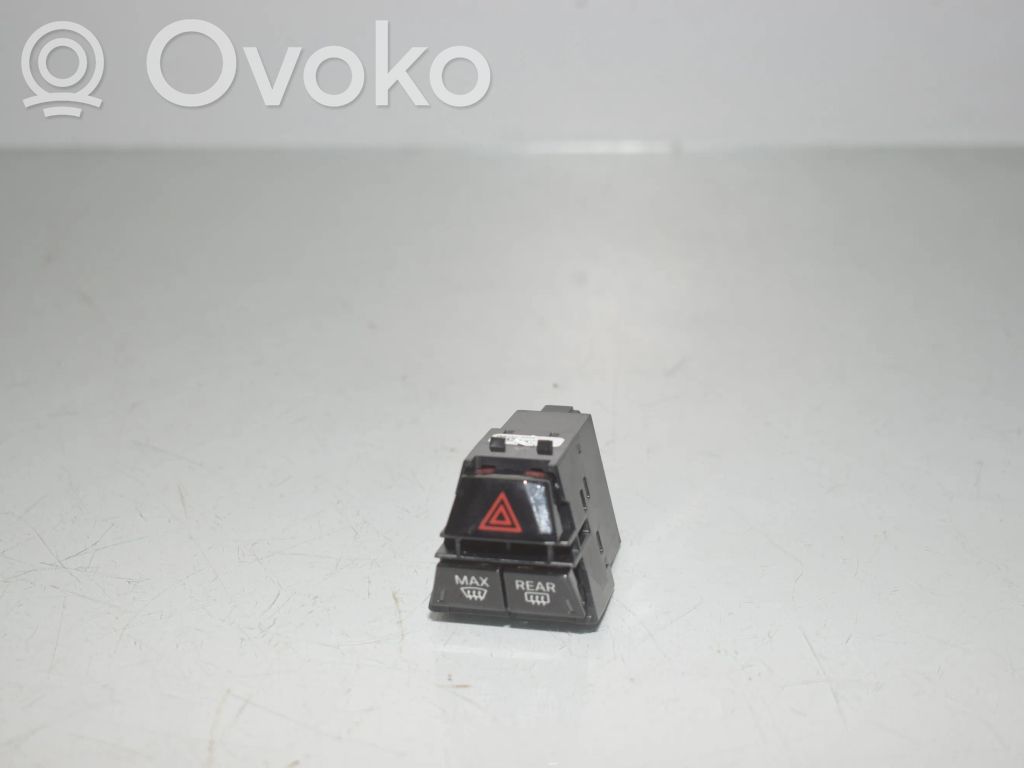 BMW iX Hazard light switch 
