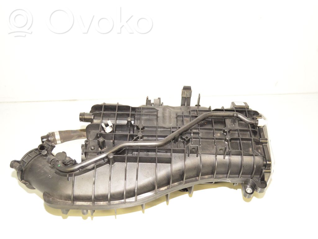 BMW 2 F22 F23 Kolektor ssący 