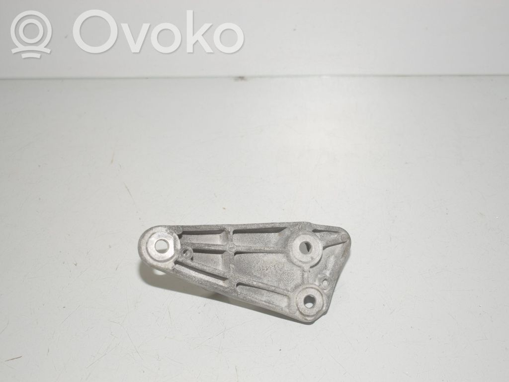 BMW 2 Active Tourer U06 Engine mounting bracket 