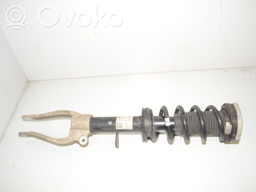 BMW 5 G30 G31 G38 Ansamblu amortizor cu arc față 