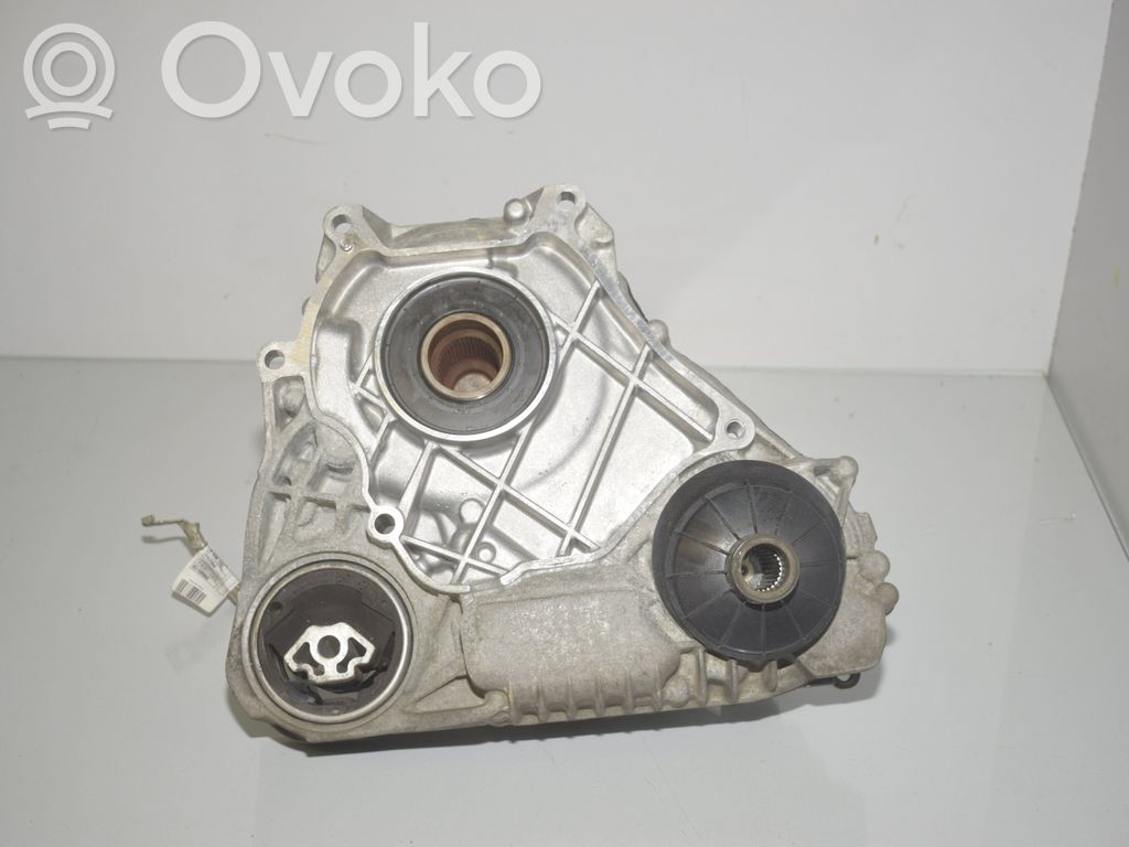 BMW 5 G30 G31 G38 Skrzynia rozdzielcza / Reduktor 