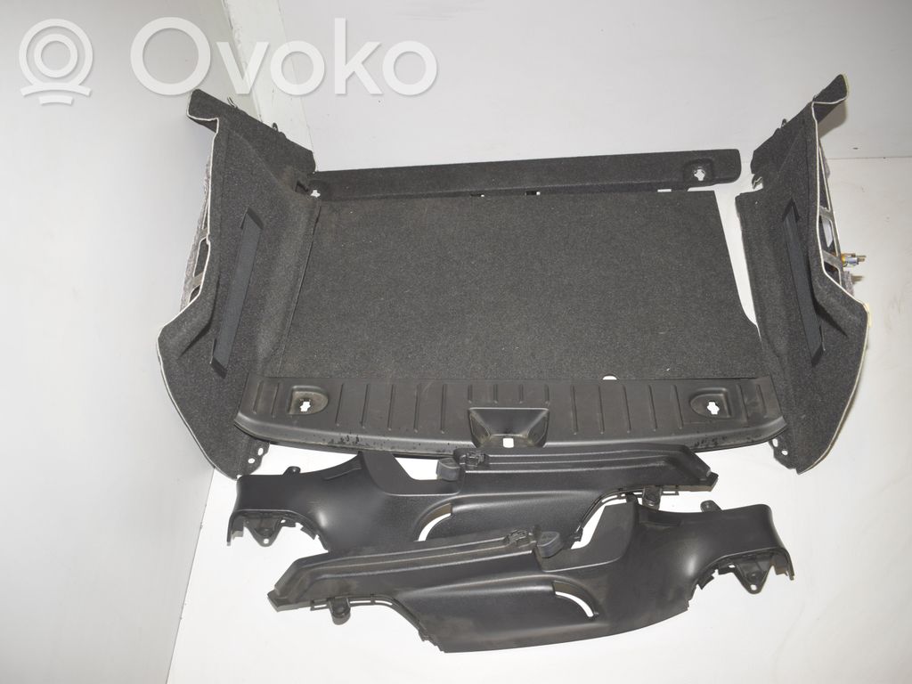 BMW i3 Kita bagažinės apdailos detalė 