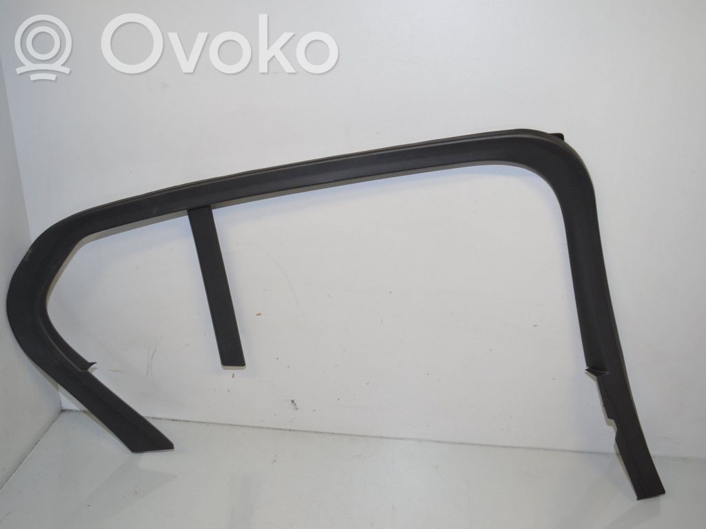 BMW 1 F40 Galinių durų stiklo apdaila 
