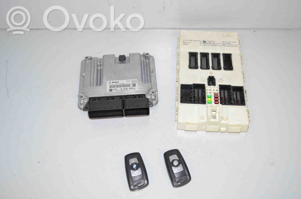 BMW 3 GT F34 Komputer / Sterownik ECU i komplet kluczy 