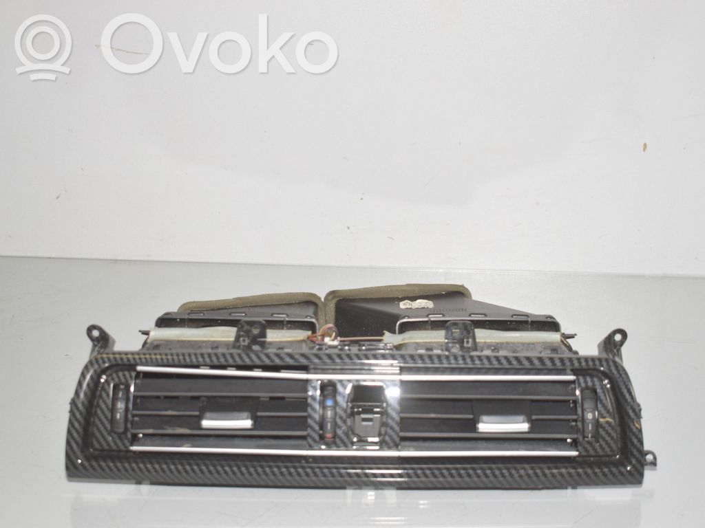 BMW 5 F10 F11 Dysze / Kratki środkowego nawiewu deski rozdzielczej 