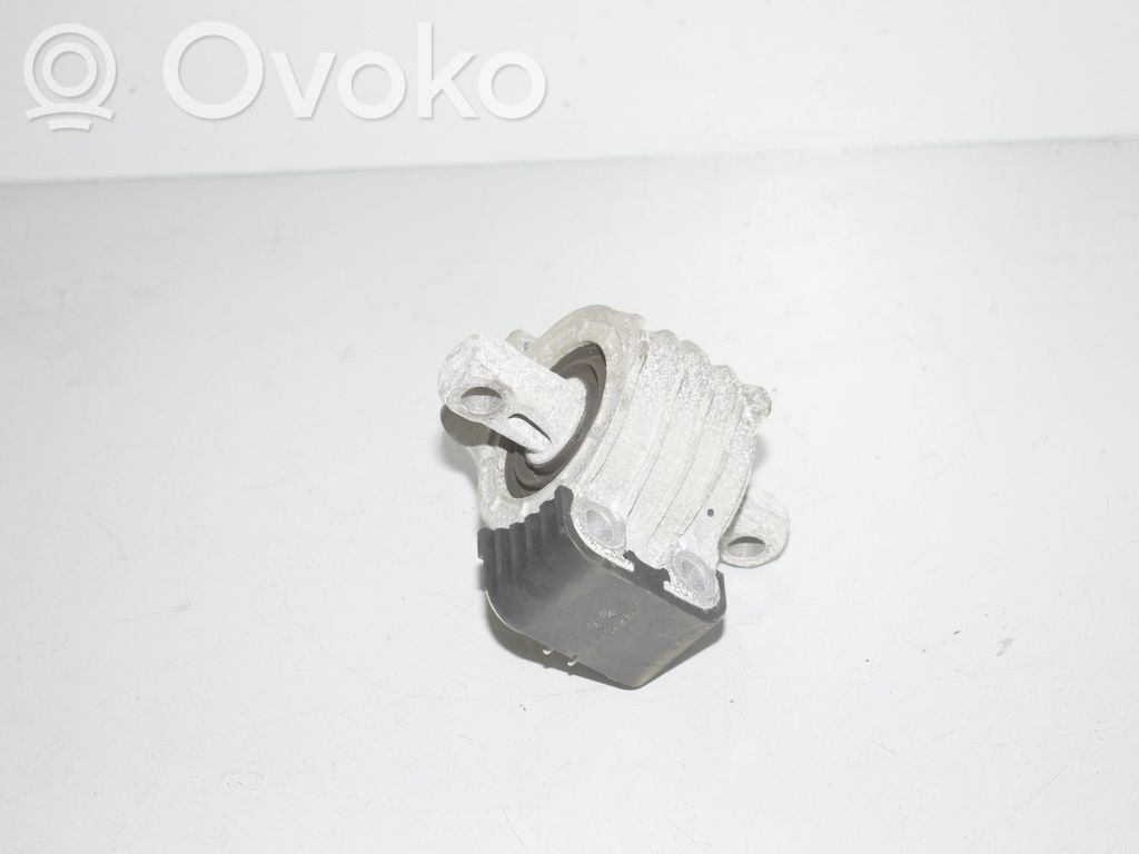 Engine mount bracket   6742123,8742123,22118742123,22118839478,8839478