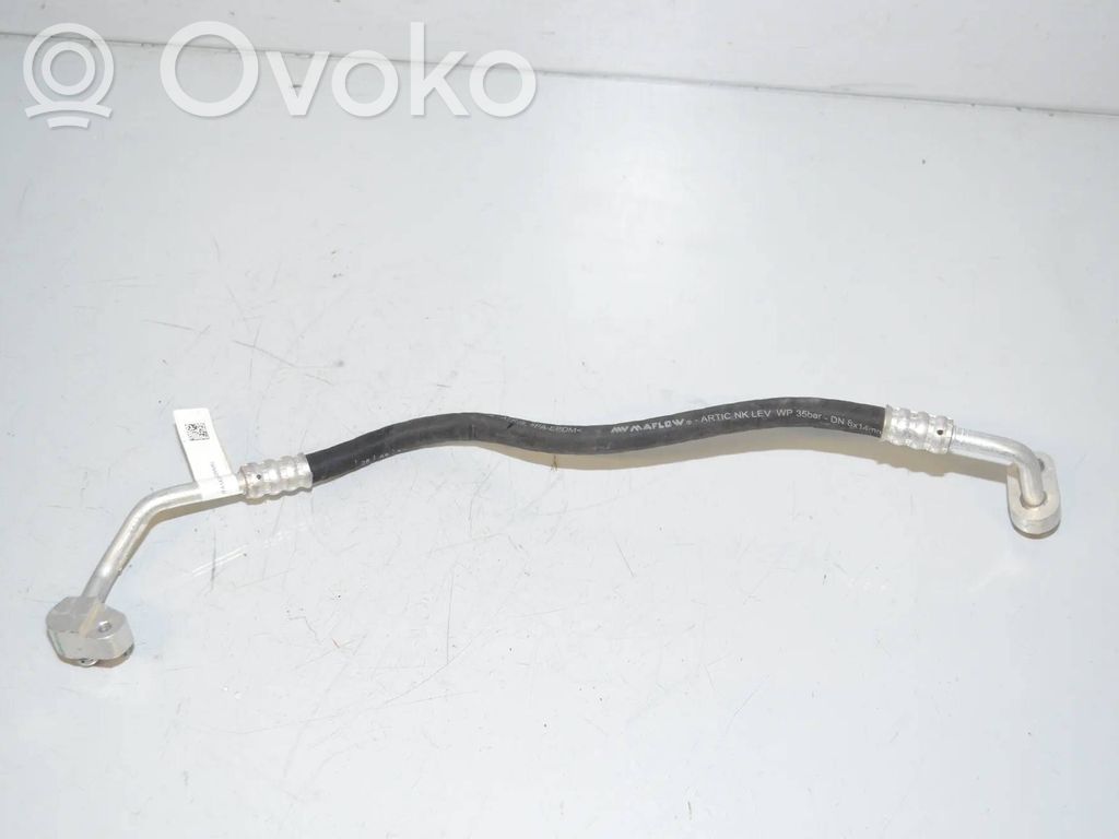 BMW i4 Ilmastointilaitteen putki (A/C) 