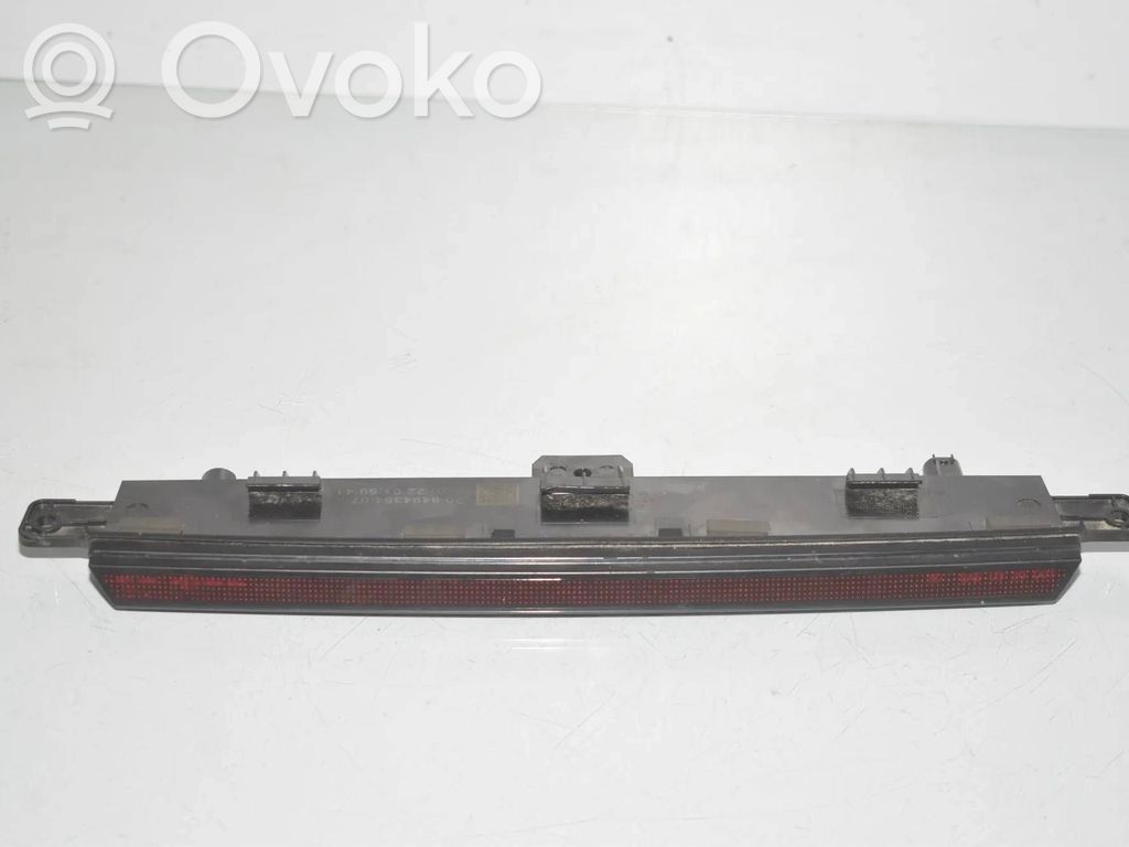BMW 2 Active Tourer U06 Third/center stoplight 