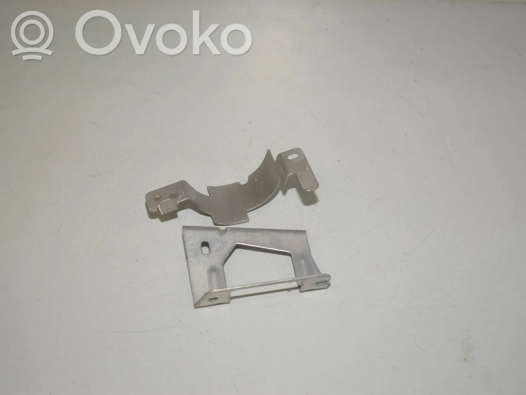 BMW i4 A/C compressor mount bracket 