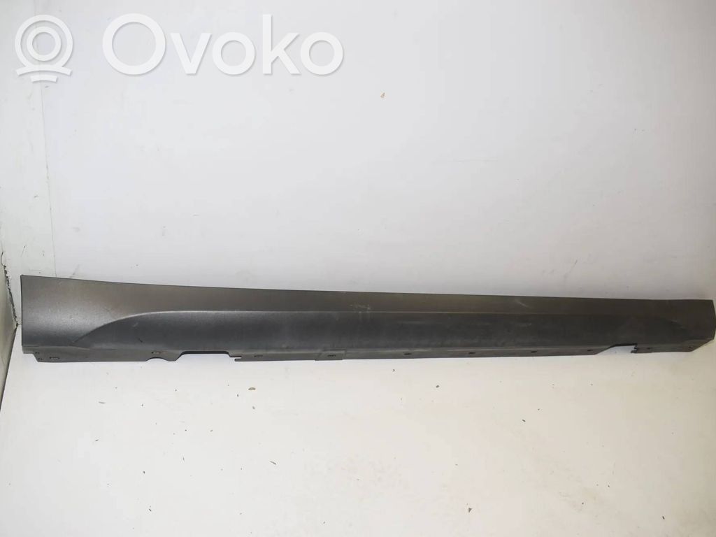 BMW X1 E84 Sill 