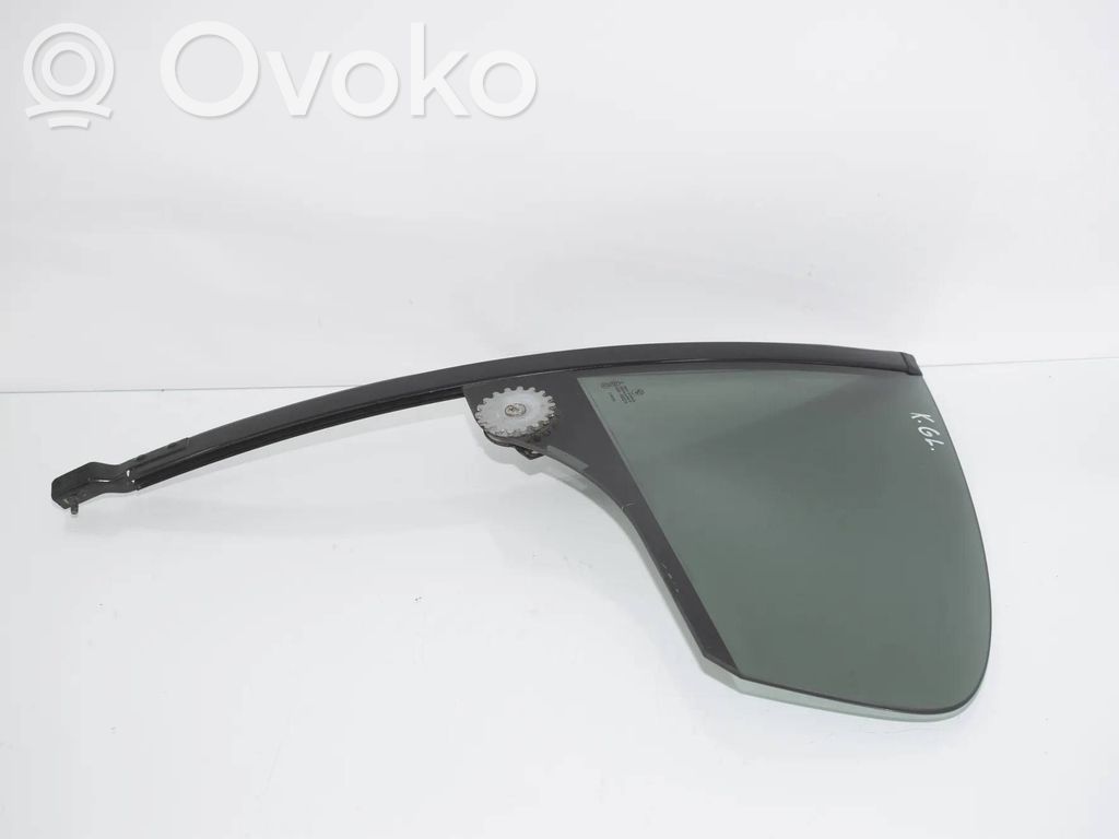 BMW 6 F06 Gran coupe Rear vent window glass 