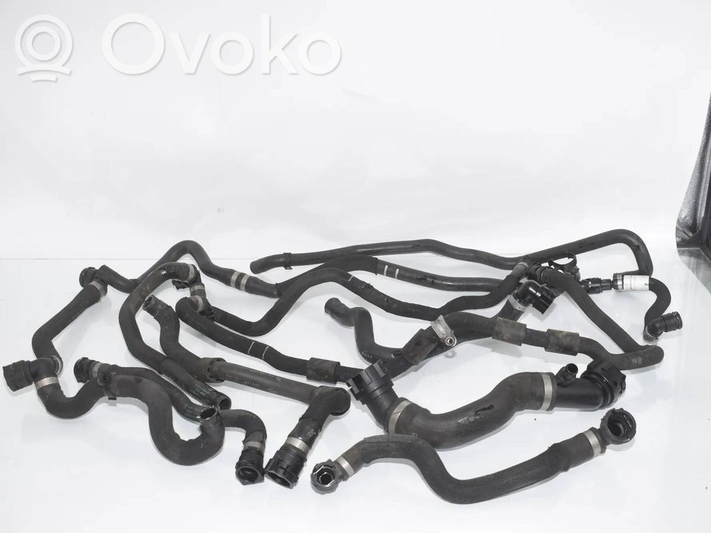 BMW X6M F86 Engine coolant pipe/hose 