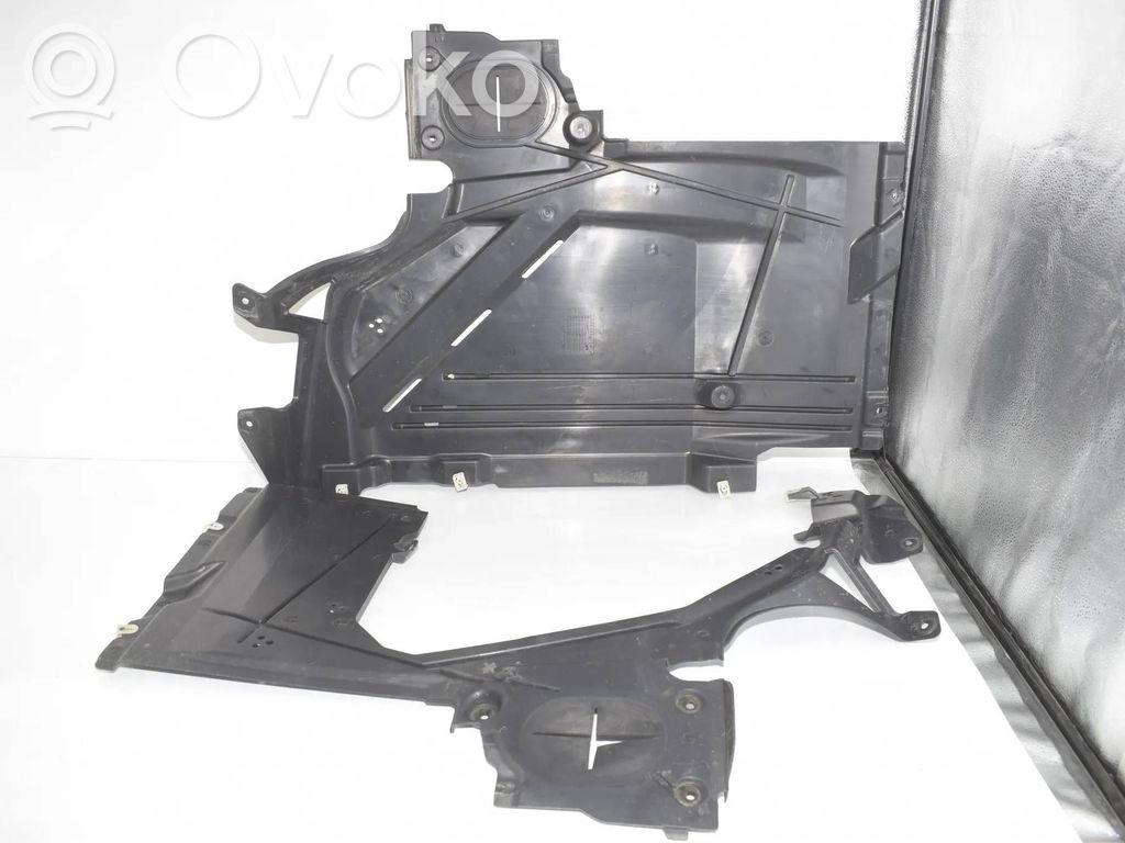 BMW 2 F46 Osłona boczna podwozia 
