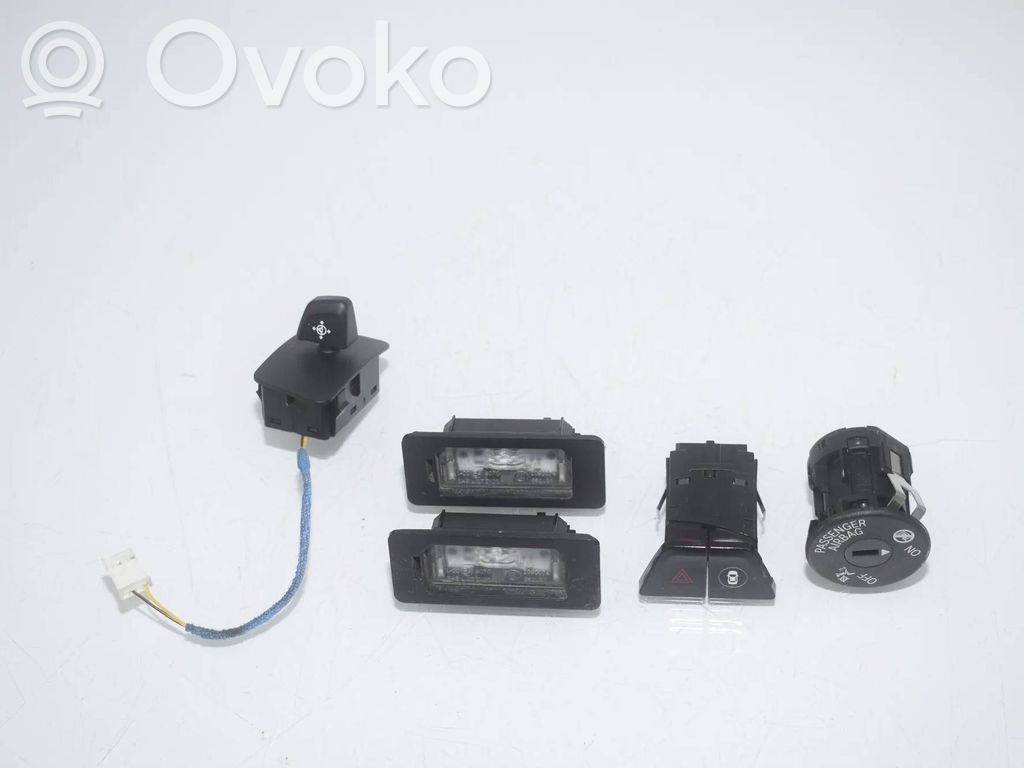BMW 5 G30 G31 G38 Comutator reglare volan 