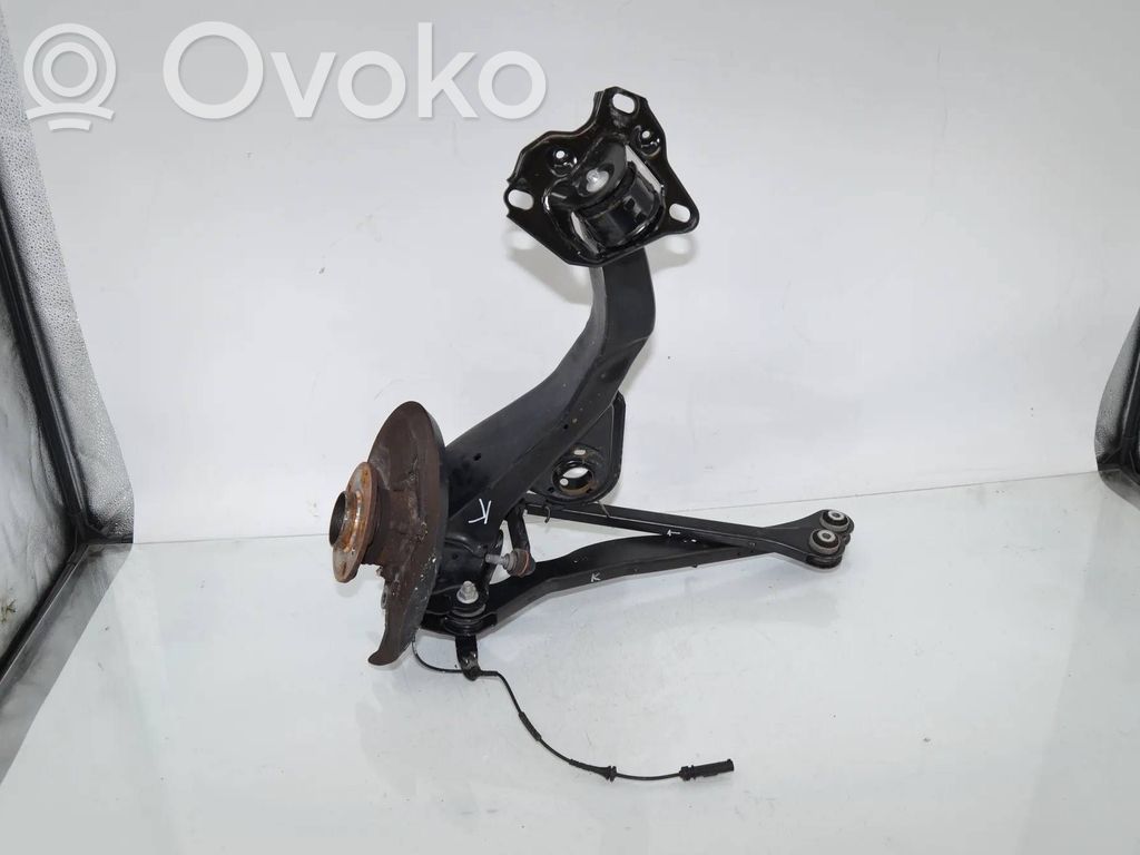 BMW 2 F46 Achsschenkel hinten 