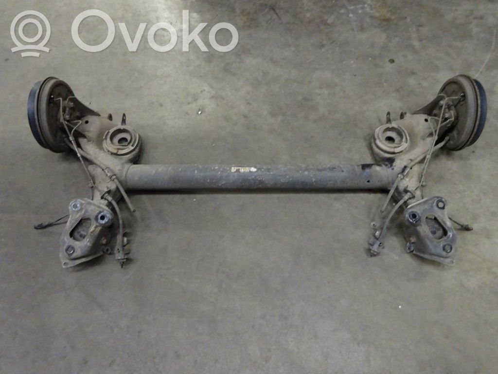 Opel Corsa D Eje trasero 