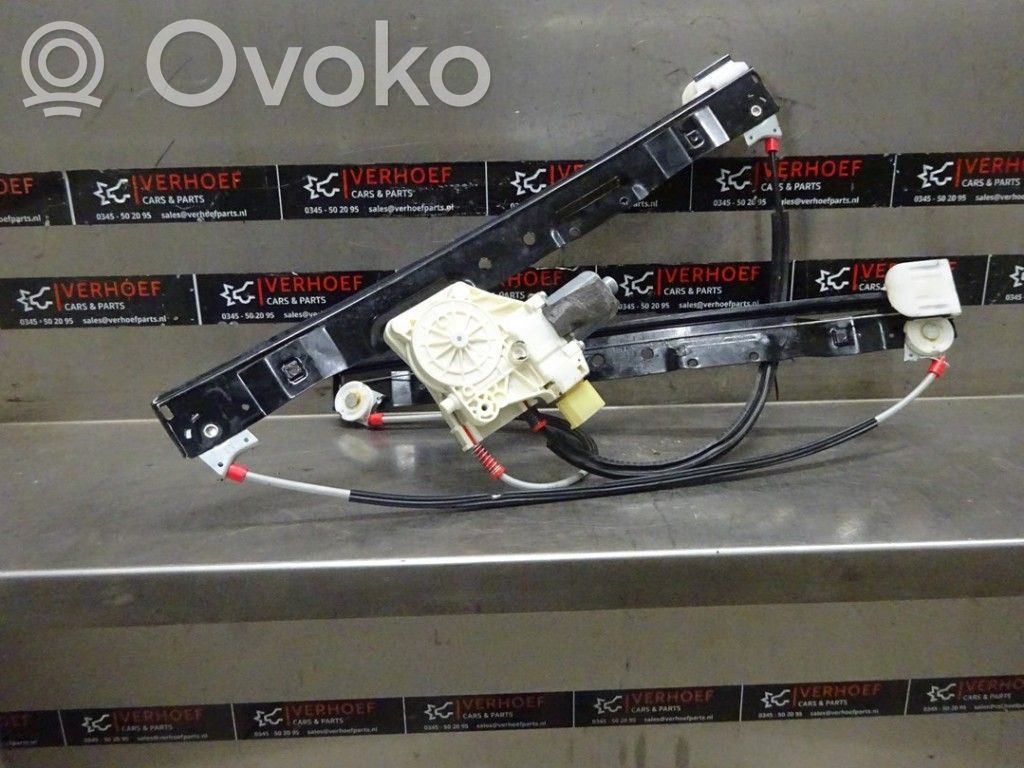 Front door manual window regulator
