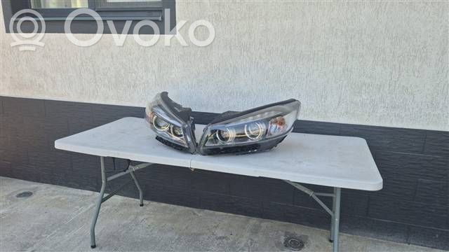 KIA Sorento Lampa przednia 