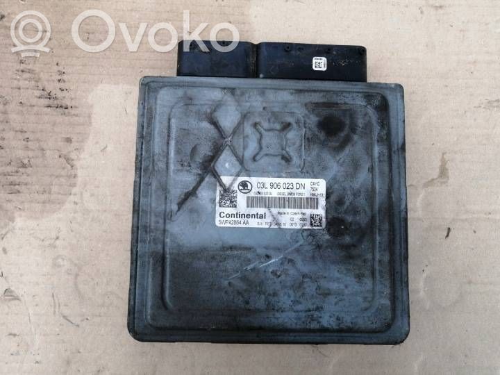 Skoda Fabia Mk2 (5J) Engine control unit/module 