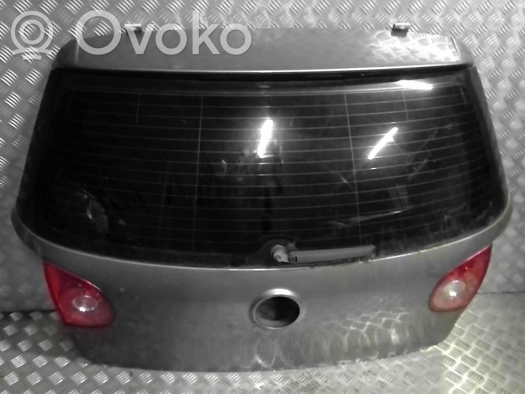 Volkswagen Golf V Tylna klapa bagażnika 